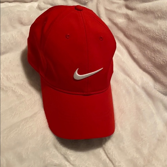 Nike Legacy91 Dri-Fit Baseball Hat True Red SOLD - Picture 2 of 6